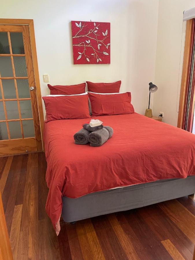 Kin Kin Cottage Retreat エクステリア 写真
